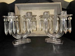 Heisey Glas New Era Doppel Kerzenständer Bobschen Prismen 2-armig Art Deco Paar - Bild 1 von 3