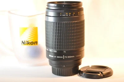Nikon AF G Zoom-Nikkor 70-300mm f/4-5.6 FX lens for N80 N75 D90 D80 D750 D850 DF - Image 1 of 4