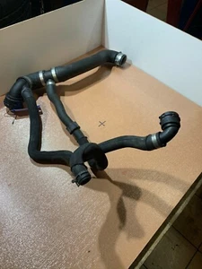 MERCEDES W205 C63 AMG RADIATOR LOWER LINE TUBE HOSE A2055019082 - Picture 1 of 5