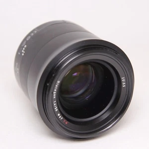 Zeiss Milvus 50mm f/1.4 Distagon T* ZE Prime Lens Canon EF - Picture 1 of 3
