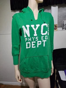 Derek Heart Green Graphic Hoodie Sweatshirt Tunic NYC 22 Phys Ed Dept S - Picture 1 of 6