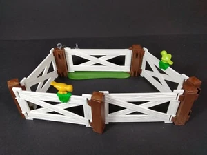 PLAYMOBIL vallas con puerta y pajaros para Granja establos - Imagen 1 de 2