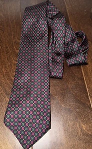 Salvatore Ferragamo Classic Necktie Men's Tie 100% Silk Italy Excellent Cond - Picture 1 of 5