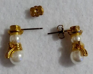 Vintage Avon Faux Pearl Gold Tone Snowman Earrings - 3/4 in Tall - Picture 1 of 13
