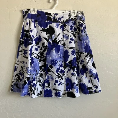 Vintage JKLA Skirt Womens Large Blue White Floral A Line Stretch Knee Length - Image 1 of 4
