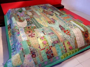 Vintage Patchwork Bedspread Hand Embroidery Bed Cover Throw Wall Hanging Curtain - Picture 1 of 6