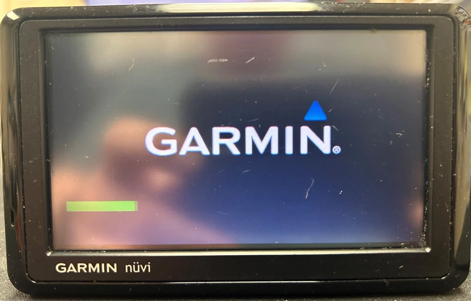 GARMIN nüvi 1390 4.3" GPS Navigator - Image 1 of 3