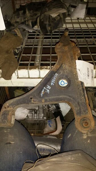 CATERA    1997 Lower Control Arm Front 137597 - Image 1 of 1