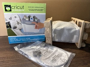 Cricut Jukebox Portable Cartridge Station & Storage Compartment for 6 Cartridges - Picture 1 of 5