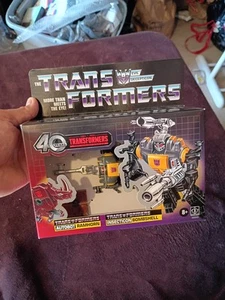BOMBSHELL + RAMHORN Transformers The Movie G1 Retro reissue Hasbro 2023 New - Picture 1 of 12