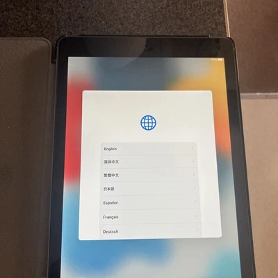 Apple iPad Air 2 9.7in - 16GB 32GB 64GB - (WIFI + Cellular) - Unlocked - Image 1 of 3