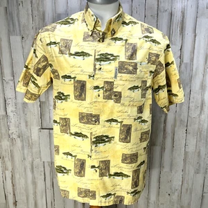 Columbia River Lodge Button Up Shirt Mens Size M Yellow Bass Fish Print SS P10 - Picture 1 of 9