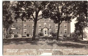 Tarjeta postal Liberty, Missouri RPPC Melrose Dormitory, William Jewell College años 40 - Imagen 1 de 2