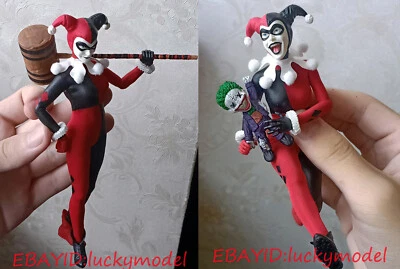 Figura de acción MezcoToyz 1/12 Batman Harley Quinn versión cómic en stock Foto 1 de 4