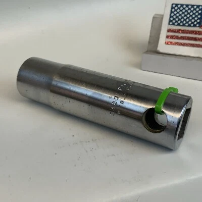 PROTO 5320,  5/8in. 1/2 Drive Deep 12 Point Socket  USA - Green - Image 1 of 4