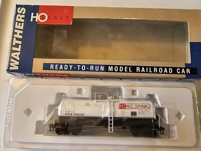HO Scale 932-7216 Walthers HC Spinks UTLX 16,000 Gallon Funnel Flow Tank Car - Image 1 of 4