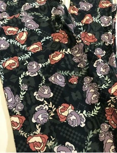Lularoe TC2 leggings 18+ purple pink roses green southwestern background NWT - Picture 1 of 4