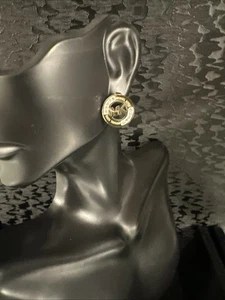 Pendientes Michael Kors Oro Logo Pavé muy raros, hermosos - Imagen 1 de 9