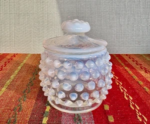 Mostaza Hobnail piedra lunar opalescente Fenton de colección con tapa - Imagen 1 de 4