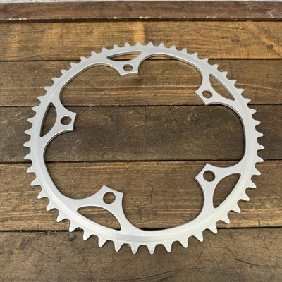 Plato Sugino Aero Mighty 52T de colección 144 BCD NOS nuevo hecho en Japón 52 dientes Foto 1 de 4