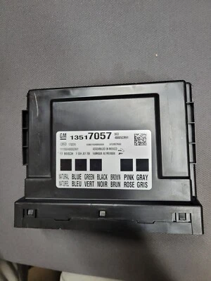  Módulo de control de carrocería chasis Chevrolet Equinox 1,5 L 13517057 B03 Foto 1 de 3
