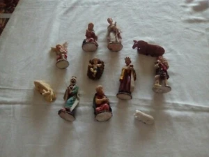 KRIPPENFIGUREN SET , 11 Tlg. , STEINGUT , HANDBEMALT , SEHR SCHÖN !!! . - Bild 1 von 6