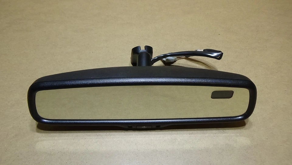 2005-2009 Ford Mustang Interior Auto Dim Compass Rear View Mirror - Image 1 of 4