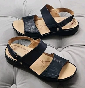 Revere Geneva blaue verstellbare Leder-Sandalen mit Fersenriemen flache Damenschuhe 9 Weite - Bild 1 von 17