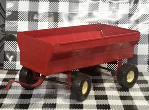 Vintage ERTL Red Farm Hay Wagon Toy - Picture 1 of 5