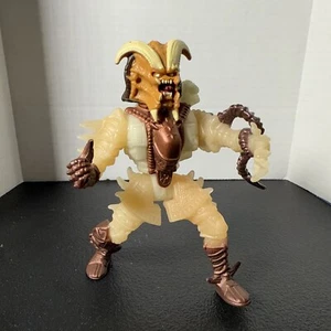 Figura de acción Kenner Predator Stalker Predator Hunter 1994 brilla en la oscuridad - Imagen 1 de 4