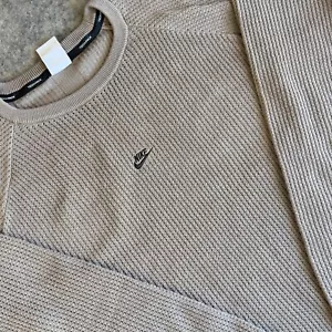 Nike Tech Pack Suéter Para Hombre 2XL Marrón Térmico Tejido Cuello Redondo Manga Raglán - Imagen 1 de 8