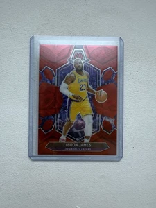 2023-24 Panini Mosaic LeBron James #92 Red  Prizm /75 - Bild 1 von 2