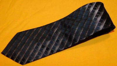 CORBATA A RAYAS CRUZADAS KENNETH COLE REACTION NEGRA/MARRÓN - NUEVA SIN ETIQUETAS - CORBATAS DE DISEÑADOR. Foto 1 de 3