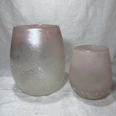Jarrón Tozai Home rosa nacarado iridiscente texturizado inferior medio juego de 2 Lg/Sm Foto 1 de 4