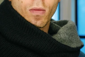 Forme d'Expression Cashmere and Silk Reversible Scarf / Snood - Picture 1 of 8