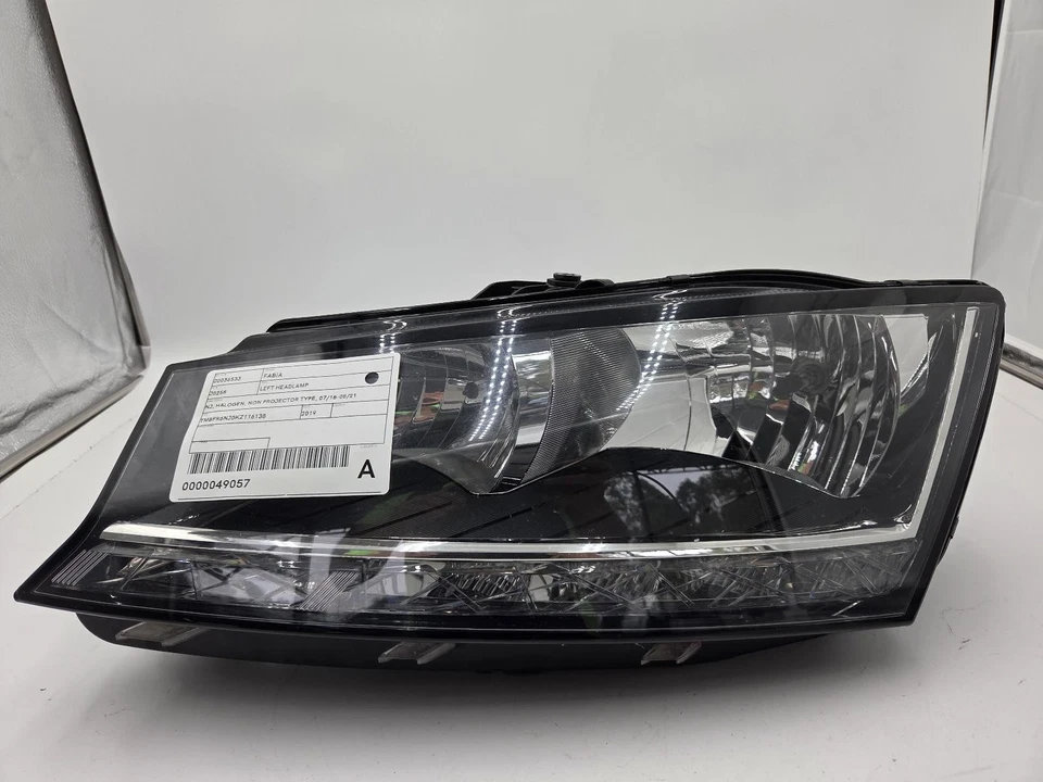 SKODA FABIA 2018-2021 LEFT HEADLAMP Hatchback  - image 1 of 4