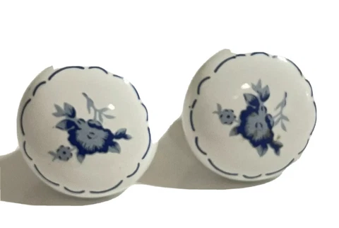 Set Of 2 - Vintage 1970’s White / Blue Floral Round Cabinet Drawer Pulls Knobs Cover