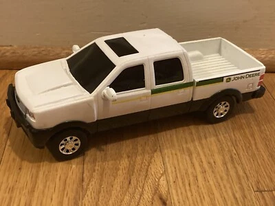 John Deere Pick Up Truck ,White, Green , Yellow Hitch Ertl 1:24  Diecast Used - Image 1 of 4
