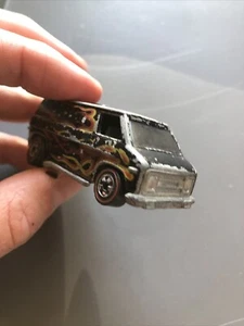 Hot Wheels Redline Super Van Nero Colori Volanti con Fiamma HK 1974 Raro - Foto 1 di 16