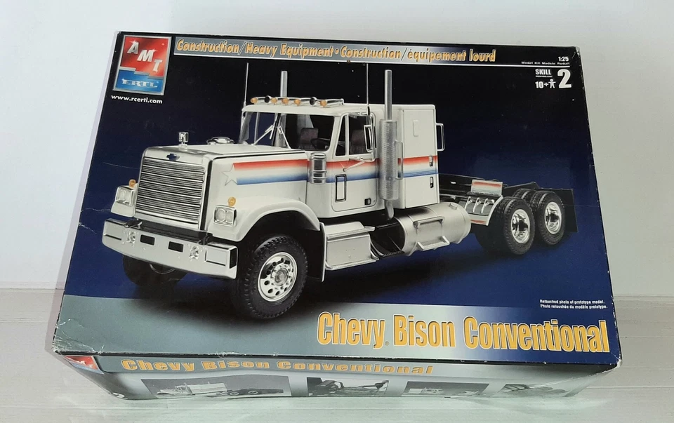 AMT ERTL 1/25 CHEVY BISON COVENTIONAL KIT MONTAGGIO NO.38142 - Immagine 1 di 2