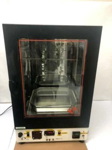 Digital, thermostat-controlled incubator with mixer function - Picture 1 of 4