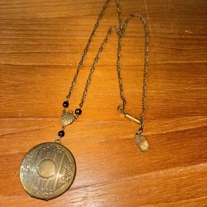 "Collar medallón vintage art nouveau de latón grabado piddidly eslabones 20""" - Imagen 1 de 8