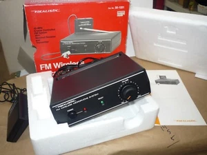 RADIO SHACK REALISTIC FM WIRELESS MICROPHONE SYSTEM 32-122A NEW OPEN BOX ?? - Picture 1 of 6