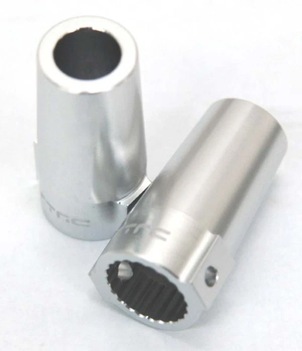 NEW STRC Aluminum Rear Lock Outs Axial Wraith - Image 1 of 1