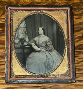 ANTIQUE 1850'S PHOTO WITH ORIG 3-3/4 X 3-1/4" FRAME~ WOMEN IN GOWN-TABLE-PLANT - Picture 1 of 10