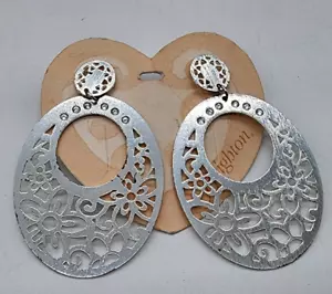 Elegantes pendientes de poste de caída de jardín Brighton JE3533 enchapados en plata totalmente nuevos - Imagen 1 de 6