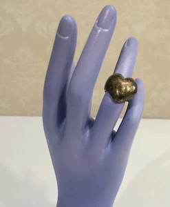 Womens Ring Size 4 Heart Shaped Fashion Ring Bronze Tone - Picture 1 of 5