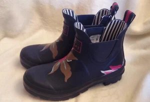 Joules Womens Wellibob Short Ankle Rubber Garden Navy w/Flowers Rainboots Size 5 - Picture 1 of 12