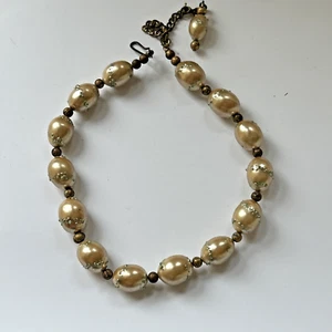 RARA collana vintage grande con perline in vetro colore panna 16" - 1950 - Foto 1 di 3