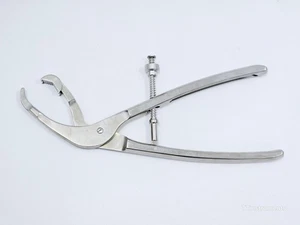 Stryker 702946 Orthopaedic Self Centering Swivel Head Forceps  Size 3 - Picture 1 of 3